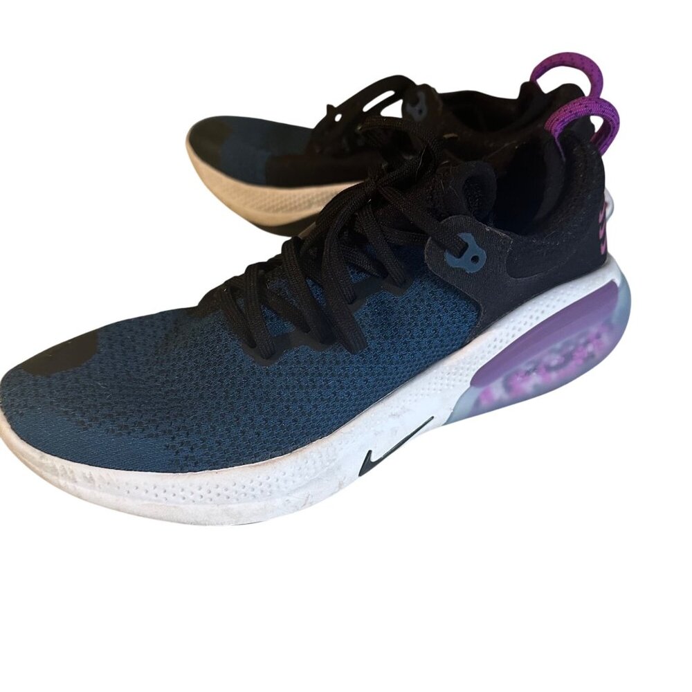 Nike blue and white Joyride Run Fly knit size 8 sneakers